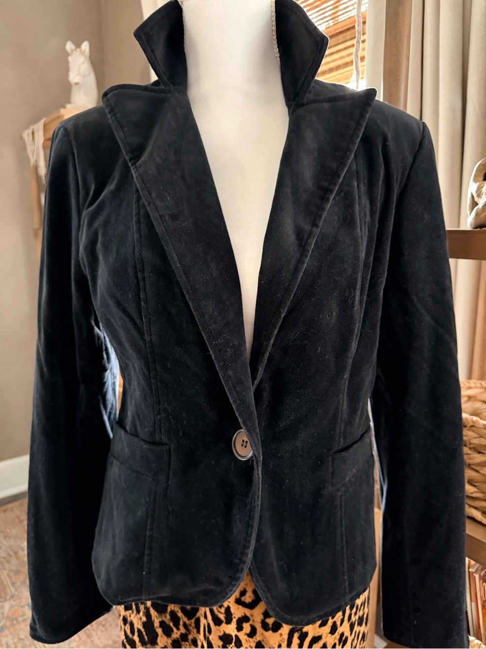 Vintage 90’s Context Black Cotton Velvet Blazer Size 8 Cropped Tuxedo Style